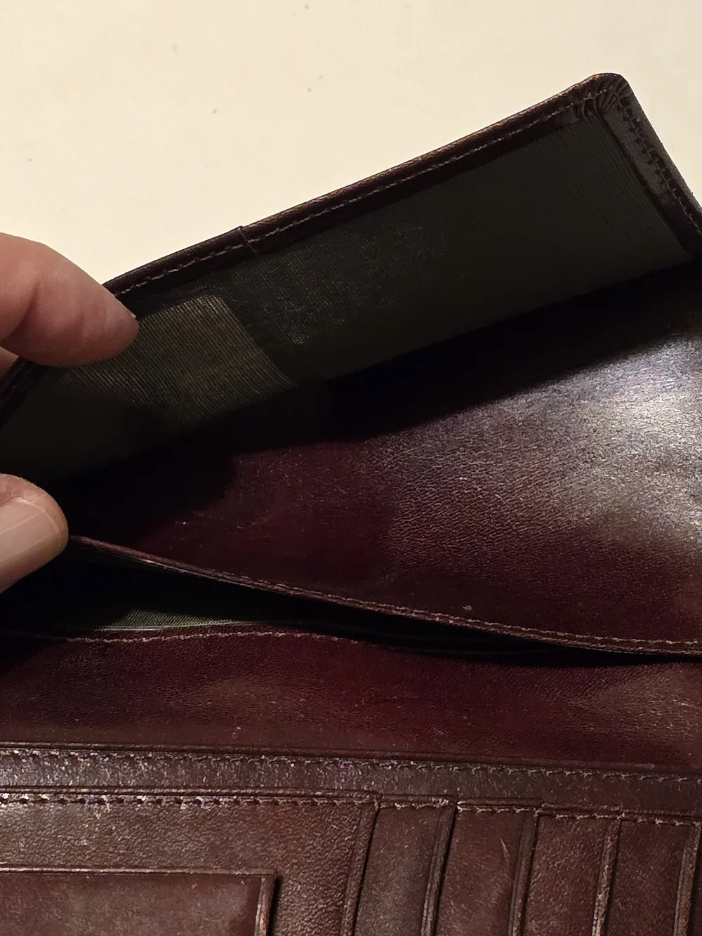 Vintage Wilsons Leather Italian Leather Dark Brown Wallet Multiple Card Slots